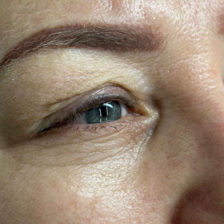 Перманентный макияж бровей в Красногорске