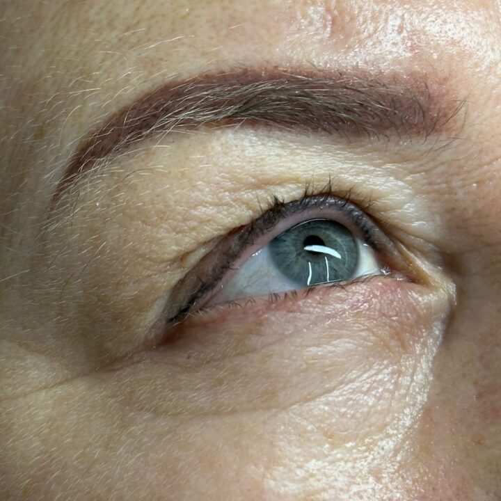 Перманентный макияж бровей в Красногорске