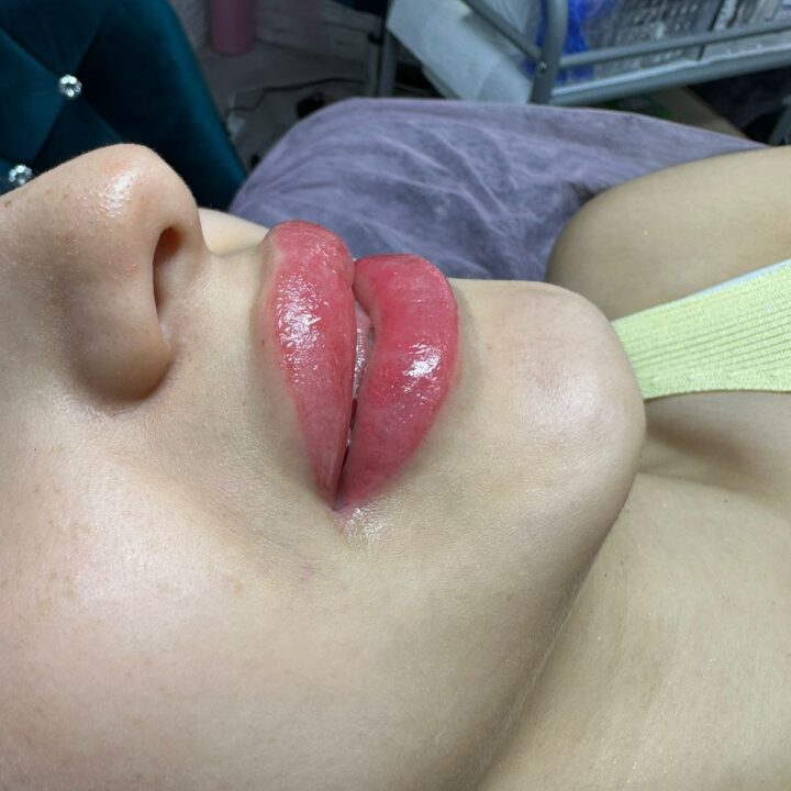 Перманентный макияж губ в Красногорске