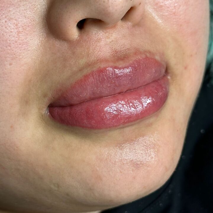 Перманентный макияж губ