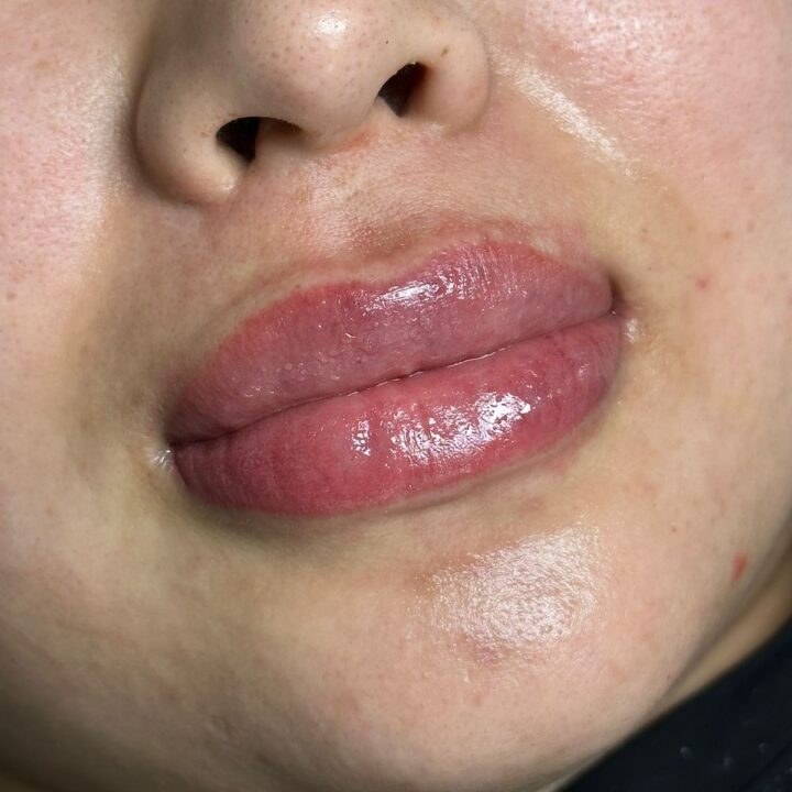 Перманентный макияж губ