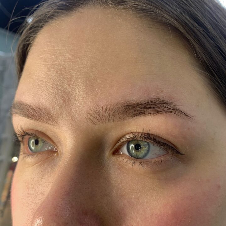 Перманентный макияж бровей